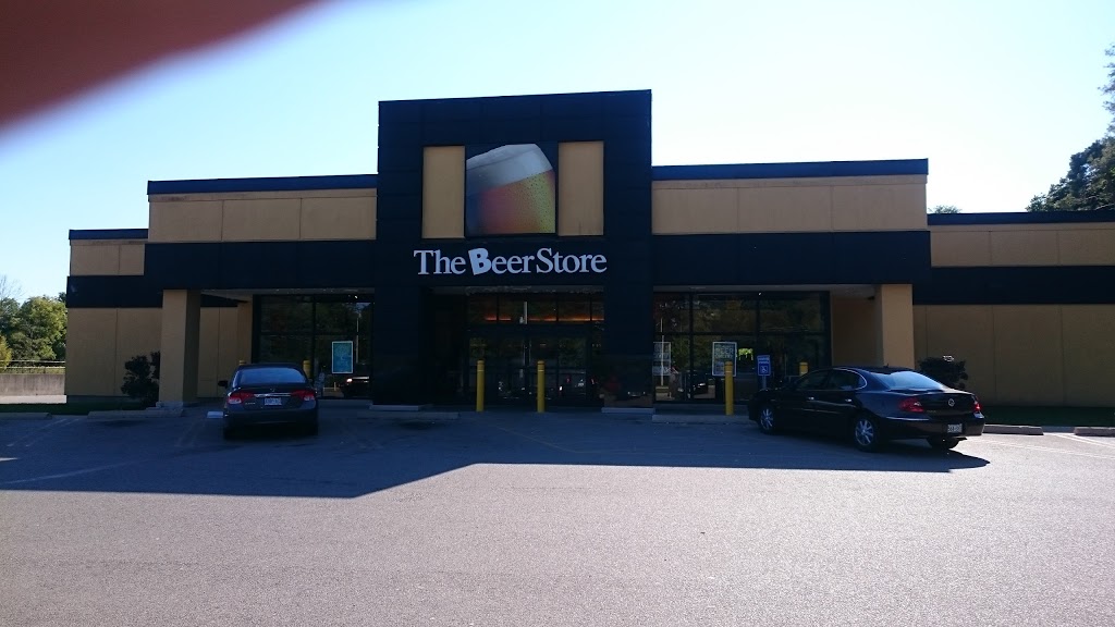 Beer Store | 710 Woolwich St, Guelph, ON N1H 3Z1, Canada | Phone: (519) 822-9480
