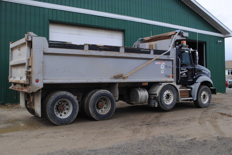 Transport Michel Deschamps Et Fils | 567 QC-148, Thurso, QC J0X 3B0, Canada | Phone: (819) 985-2936