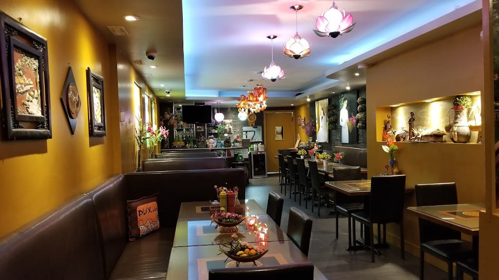 Pho Xua | 1768 St Clair Ave W, Toronto, ON M6N 1J3, Canada | Phone: (416) 519-9979