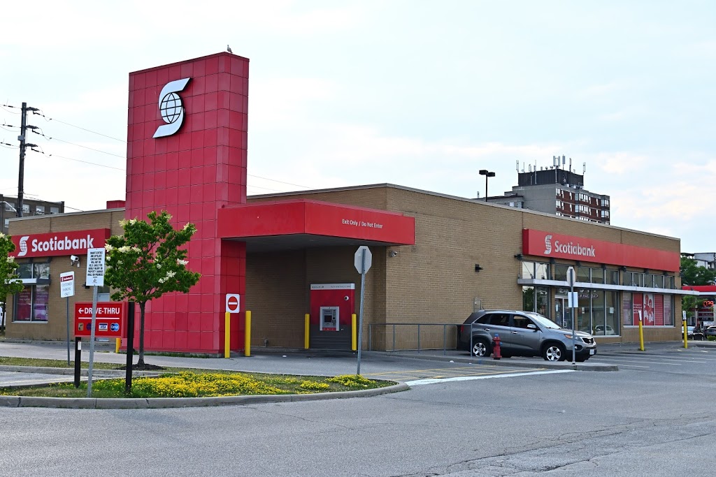 Scotiabank | 2251 Islington Ave, Etobicoke, ON M9W 3W6, Canada | Phone: (416) 744-6100