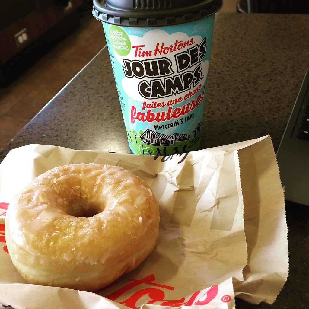 Tim Hortons | 6455 Quinpool Rd, Halifax, NS B3L 1B1, Canada | Phone: (902) 425-0045