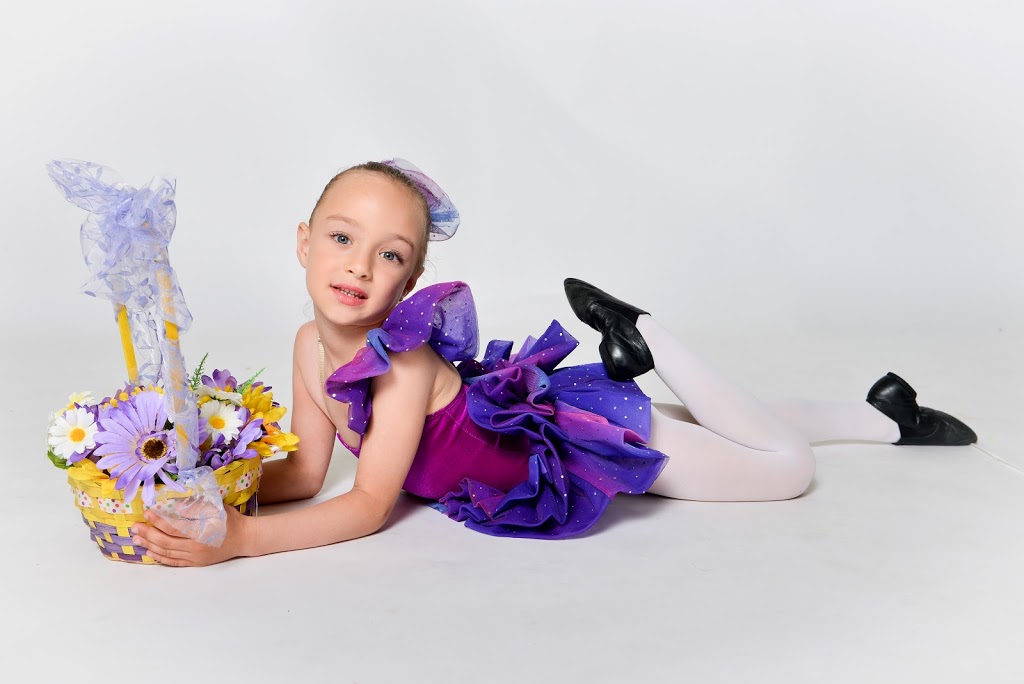 Fouette Academy of Dance | 40 Viceroy Rd, Concord, ON L4K 2L8, Canada | Phone: (416) 875-4146