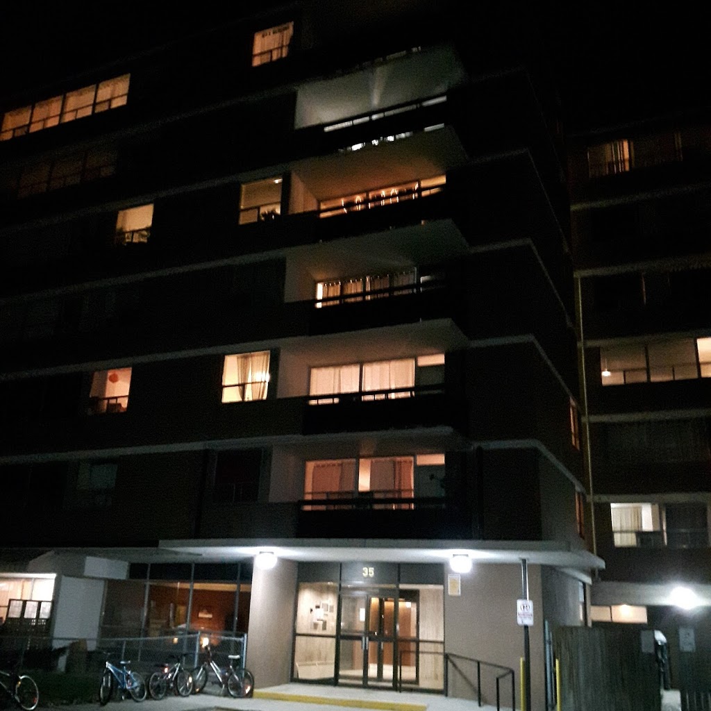 Princess Garden Apts | 25 Warrender Ave, Etobicoke, ON M9B 5Z4, Canada | Phone: (416) 231-2003