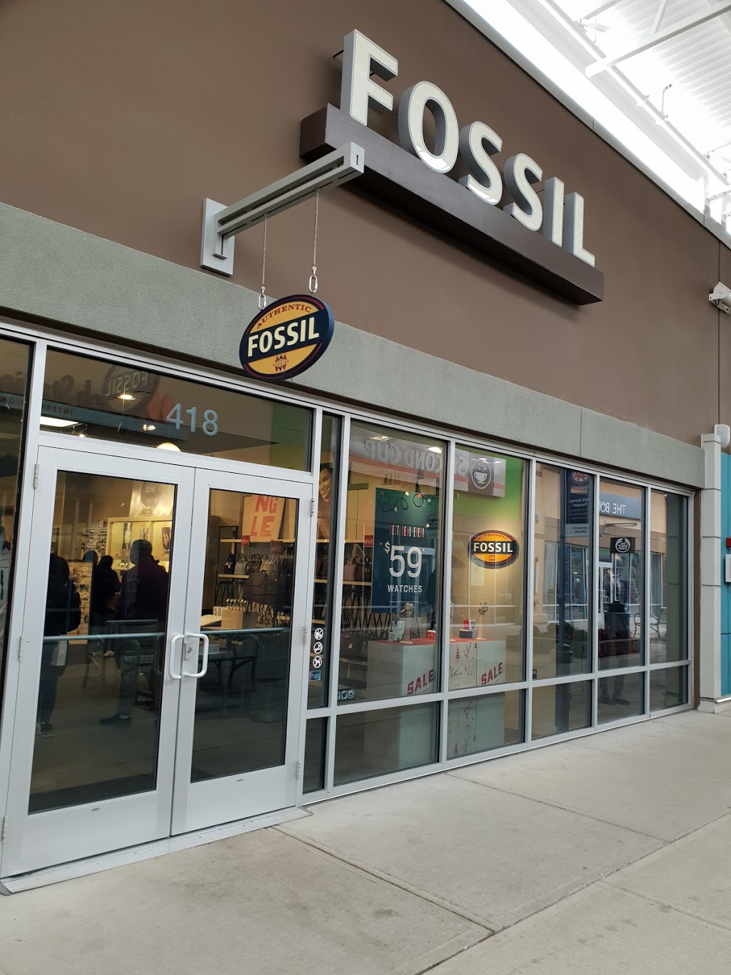 Fossil Outlet Store | 13850 Steeles Avenue W #418, Halton Hills, ON L7G 0J1, Canada | Phone: (905) 878-7727