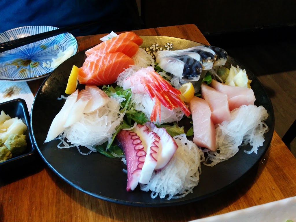 Sushi Mania | 3851 Main St, Vancouver, BC V5V 3P1, Canada | Phone: (604) 568-3363