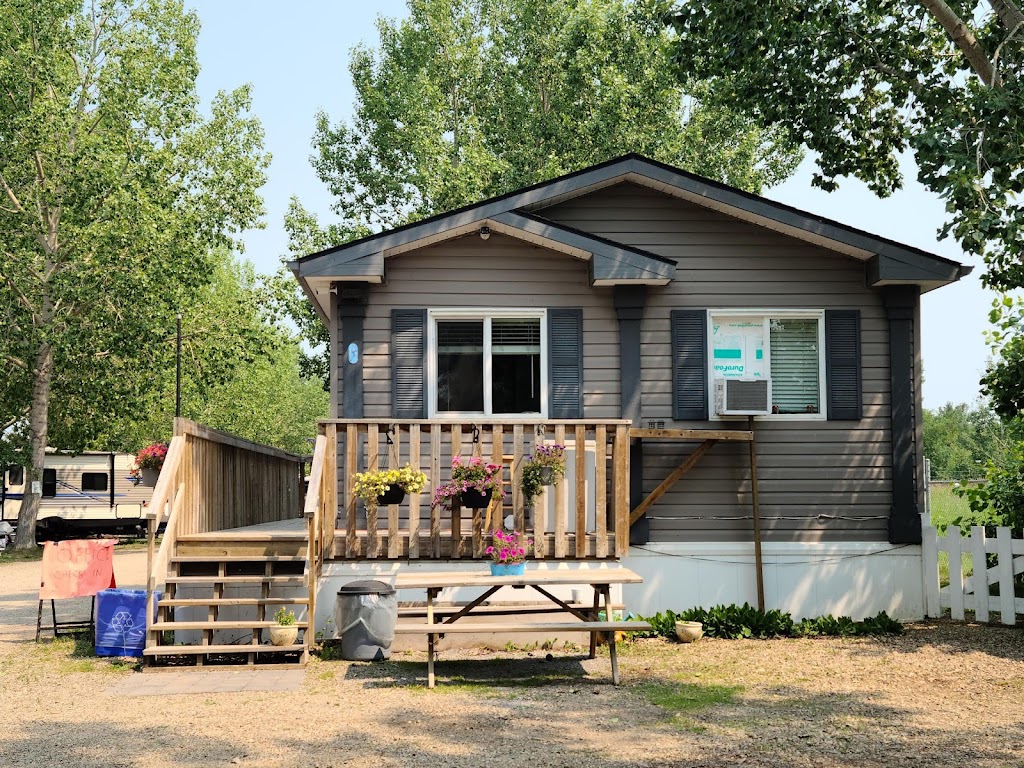 Sylvan Lake RV Park | 4305 50 Ave, Sylvan Lake, AB T4S 1C1, Canada | Phone: (403) 588-7878