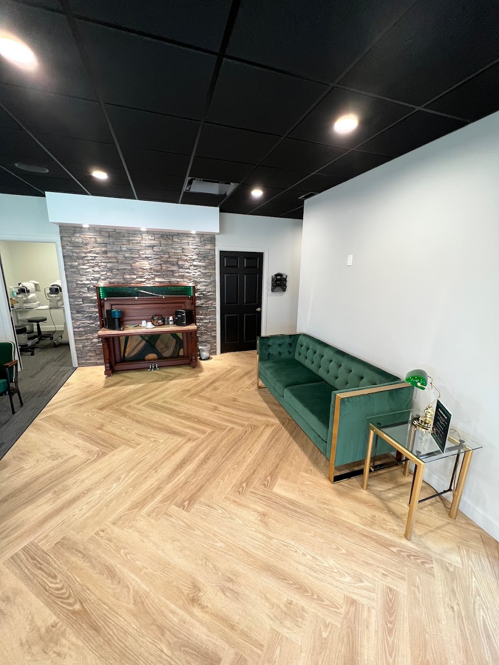 Les Audacyeux Clinique Visuelle St-Étienne | 2434 Route Lagueux Lévis, Saint-Étienne-de-Lauzon, QC G6J 1A6, Canada | Phone: (418) 476-1479