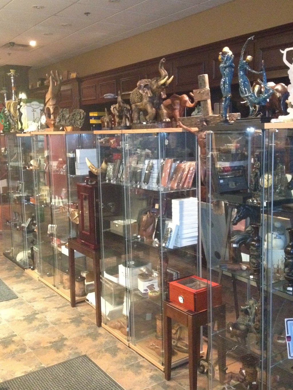 Smoke And Gift | 1030 Kennedy Cir #3g, Milton, ON L9T 0J9, Canada | Phone: (905) 878-3255