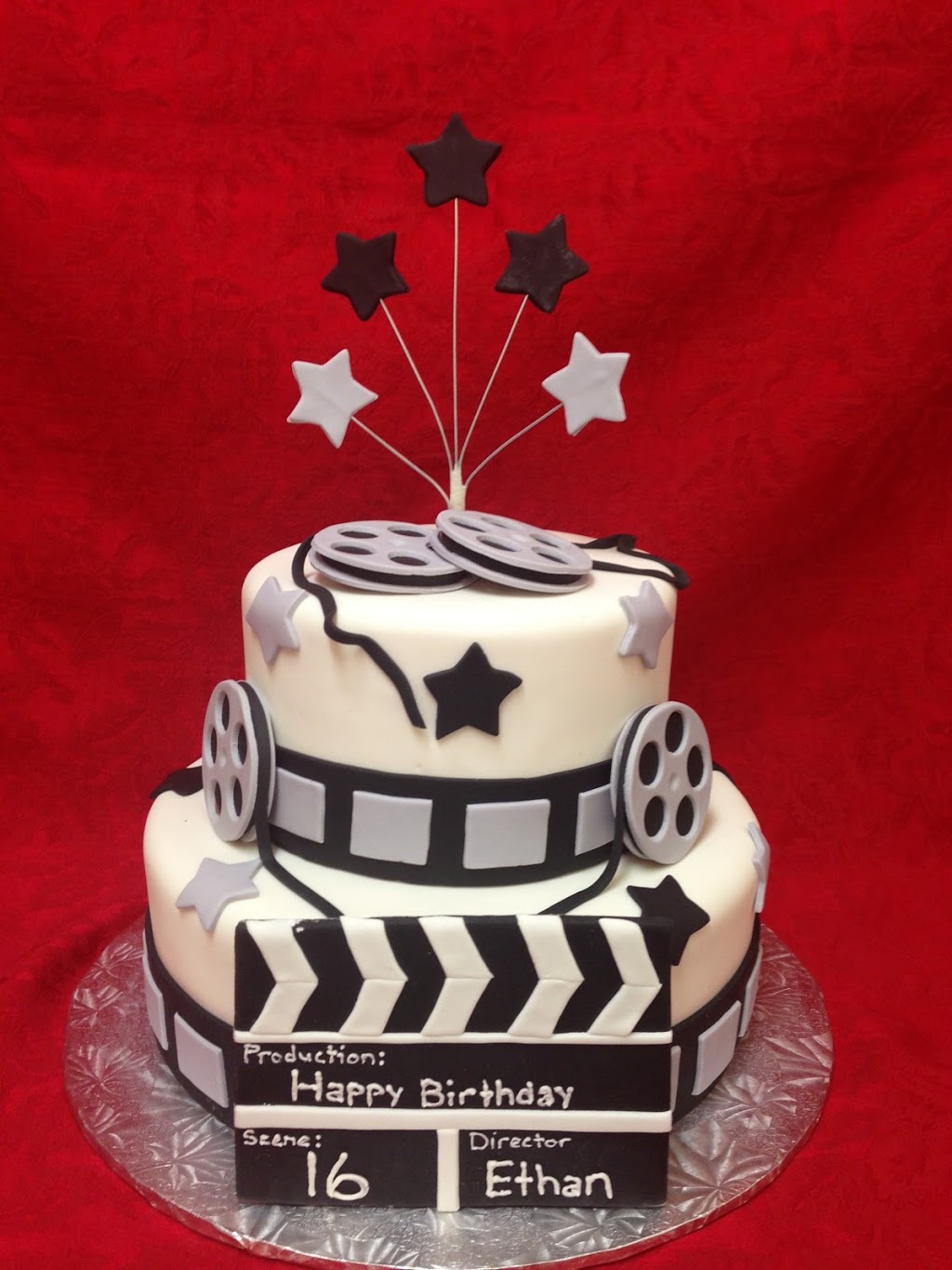 Yates Custom Cakes | 85 Hemlock Way, Grimsby, ON L3M 5M6, Canada | Phone: (289) 925-3786