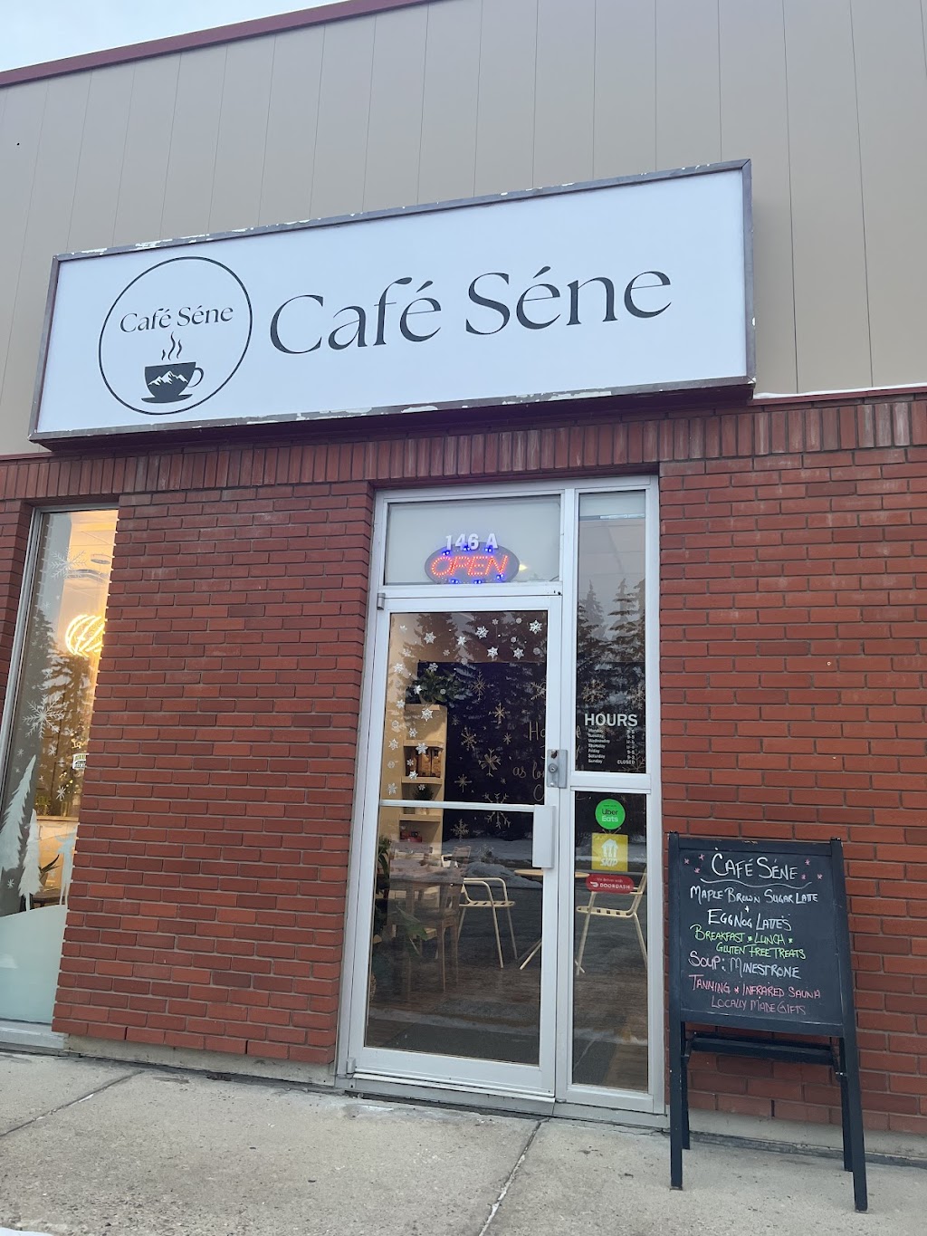 Café Séne | 146a Erickson Dr, Red Deer, AB T4R 2C3, Canada | Phone: (403) 406-7965