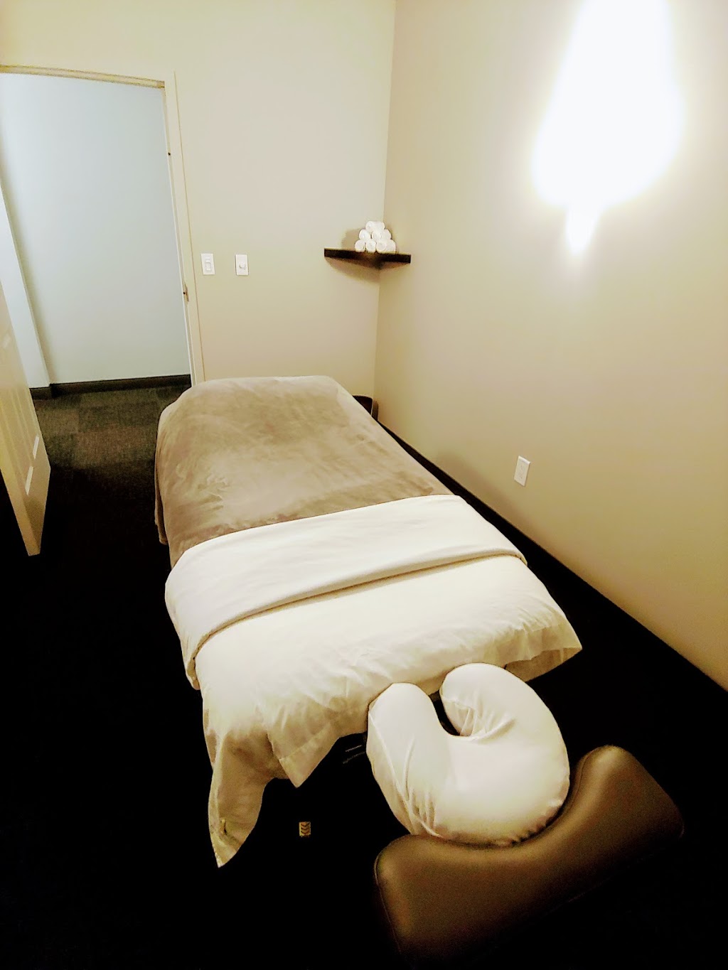 Massage Addict | 1448 Lawrence Ave E, North York, ON M4A 2V6, Canada | Phone: (416) 615-0500