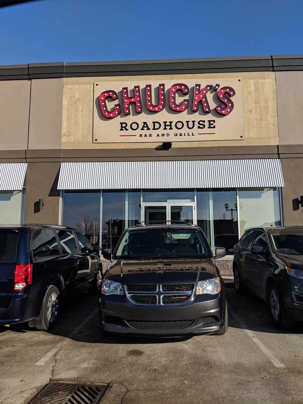 Chucks Roadhouse Bar & Grill | 877 Talbot St Unit #1, St Thomas, ON N5P 1E5, Canada | Phone: (519) 633-4955