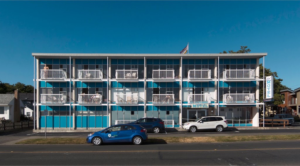 Surf Motel | 290 Dallas Rd, Victoria, BC V8V 1A6, Canada | Phone: (250) 386-3305