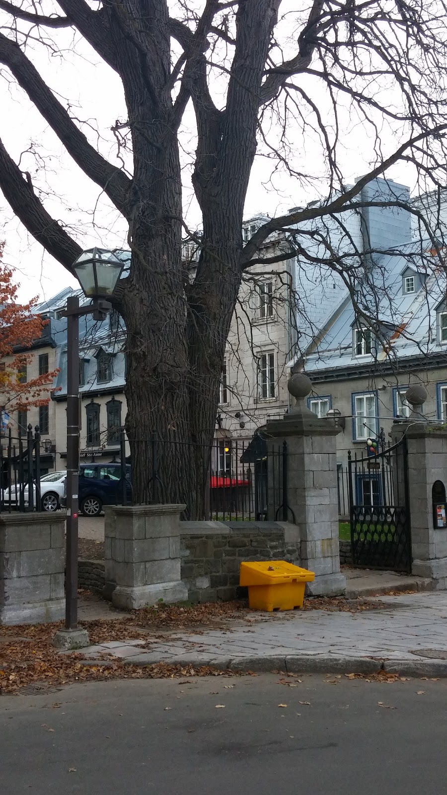 Bus Tours of Old Quebec | 2715 Boulevard Louis-XIV, Québec, QC G1C 5S9, Canada | Phone: (418) 664-0460