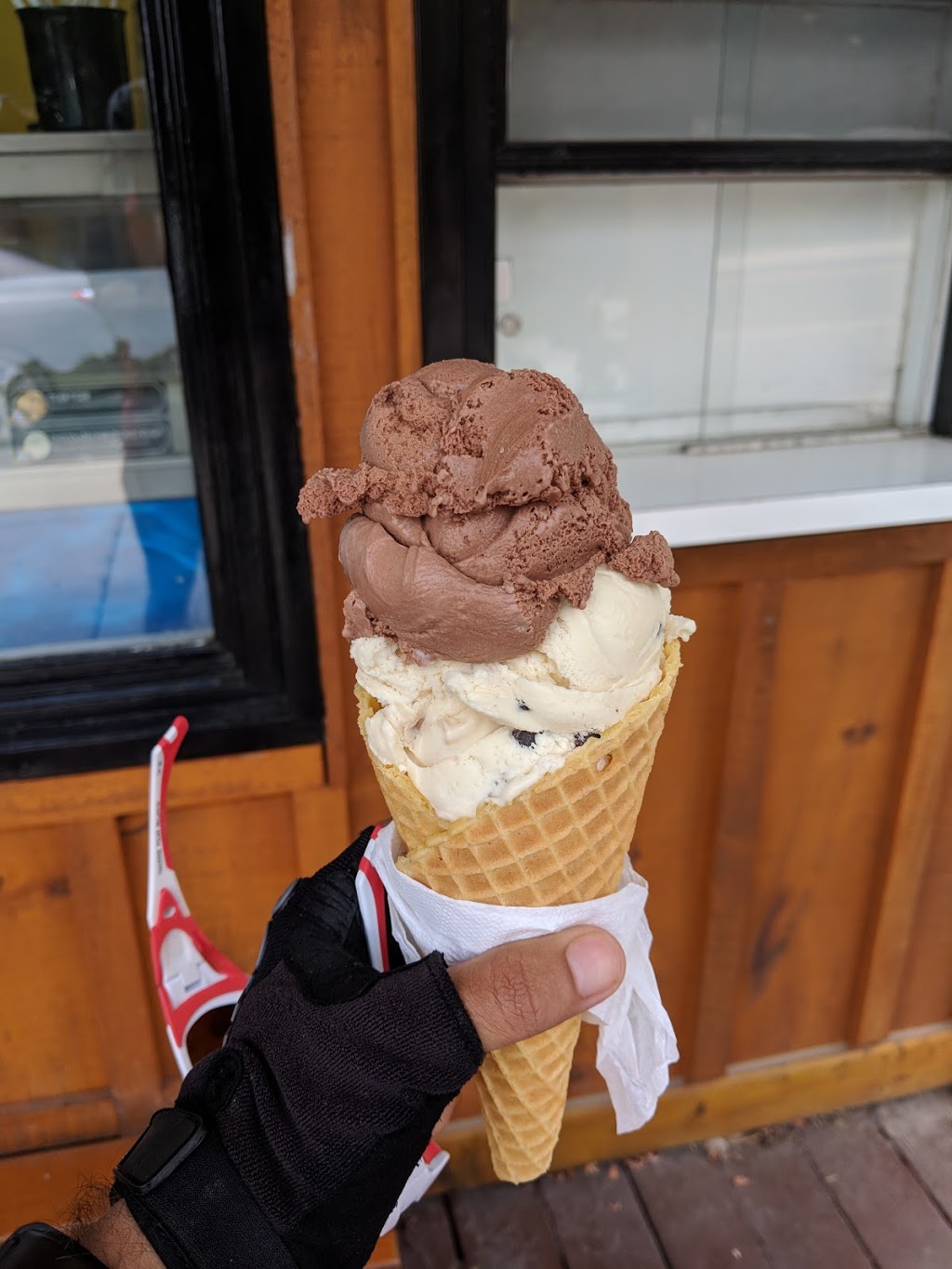 Scoops Ice Cream | 111 Waba Rd, Pakenham, ON K0A 2X0, Canada | Phone: (613) 624-5611