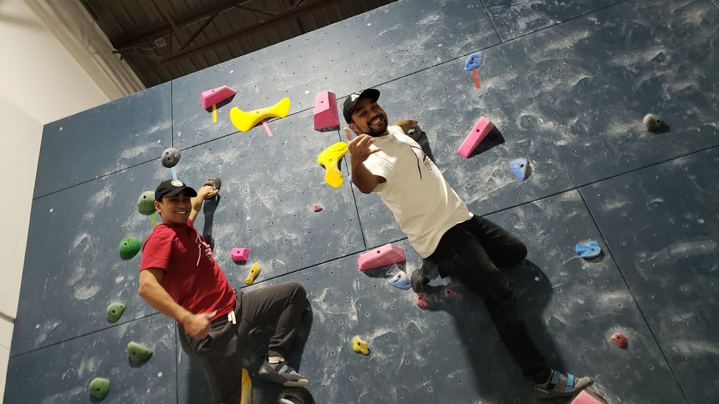 Toprock Climbing | 284 Orenda Rd Unit 8, Brampton, ON L6T 5S3, Canada | Phone: (905) 452-5444