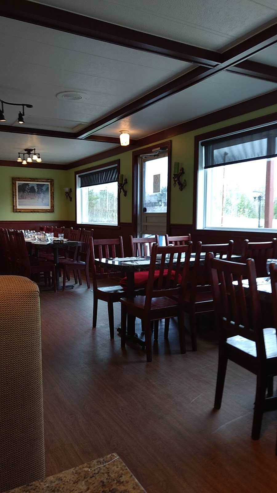 Restaurant Le Boréal | 600 Boulevard Simoneau, Asbestos, QC J1T 4P8, Canada | Phone: (819) 879-4448