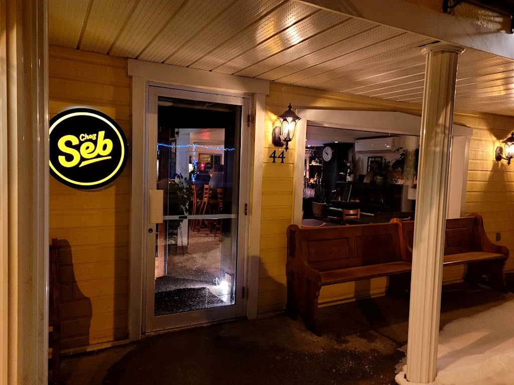 Chez Seb | 44 Rue Principale, Chénéville, QC J0V 1E0, Canada | Phone: (819) 428-1250