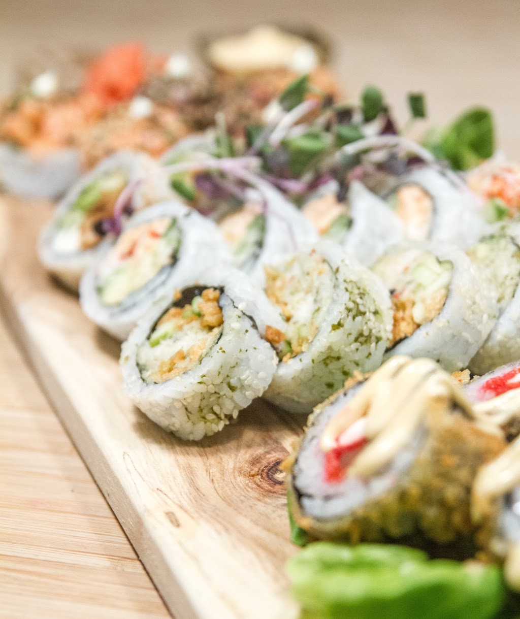 Sushi M & Cie | 381 Rue Saint Joseph, Saint-Raymond, QC G3L 1K1, Canada | Phone: (418) 337-1414