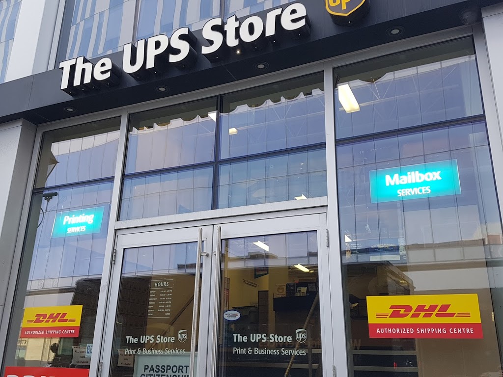 The UPS Store | Down town Brampton location, 6 George St S Unit 3, Brampton, ON L6Y 1P1, Canada | Phone: (905) 230-8444