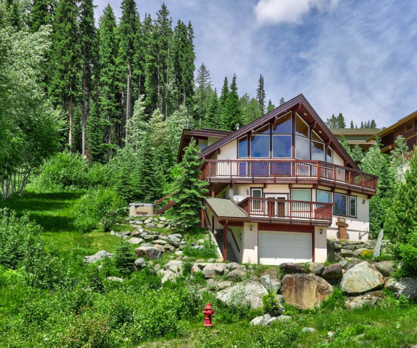 Pinetree Chalet | 2215 Sunburst Dr, Sun Peaks, BC V0E 5N0, Canada | Phone: (604) 288-1193