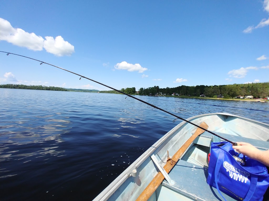 Pourvoirie du Pêcheur | 370 Chem. du Tour du Lac, Sainte-Anne-du-Lac, QC J0W 1V0, Canada | Phone: (819) 586-2989