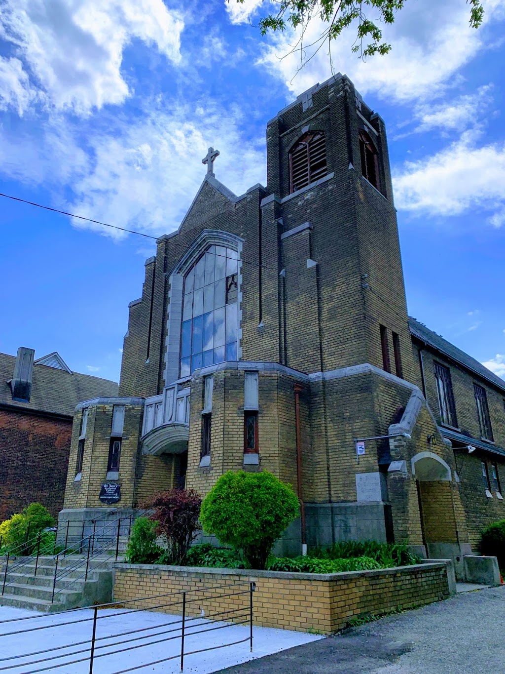 St. Johns Evangelical Lutheran Church | 274 Concord Ave, Toronto, ON M6H 2P5, Canada | Phone: (416) 536-3108