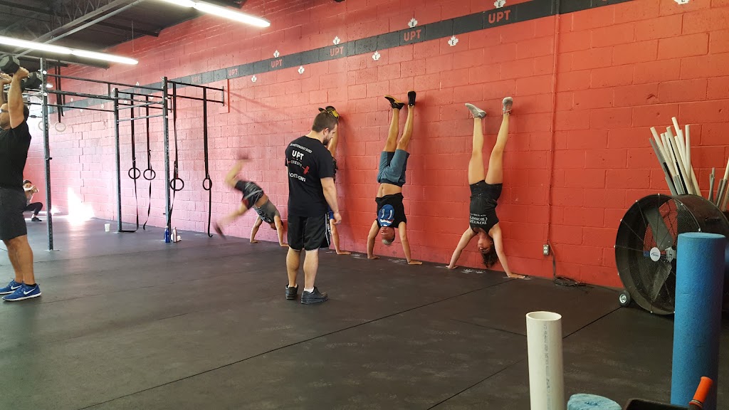 UPT CrossFit | 5581 Pare St, Mount Royal, Quebec H4P 1P7, Canada | Phone: (514) 504-2630