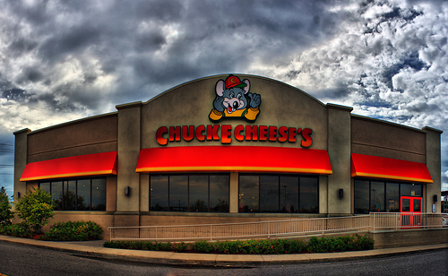 Chuck E. Cheese | 2945 Argentia Rd, Mississauga, ON L5N 0A2, Canada | Phone: (905) 785-3593