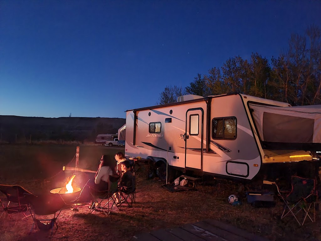 Badlands Campground | Nacmine Ball Diamond Rd, Drumheller, AB T0J 0Y0, Canada | Phone: (403) 823-2944