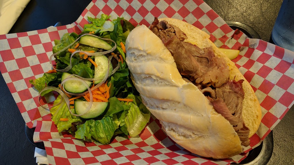 Jeckyl & Hyde Deli and Ale House | 709 Orchard Pl # 1, Bellingham, WA 98225, USA | Phone: (360) 715-9100
