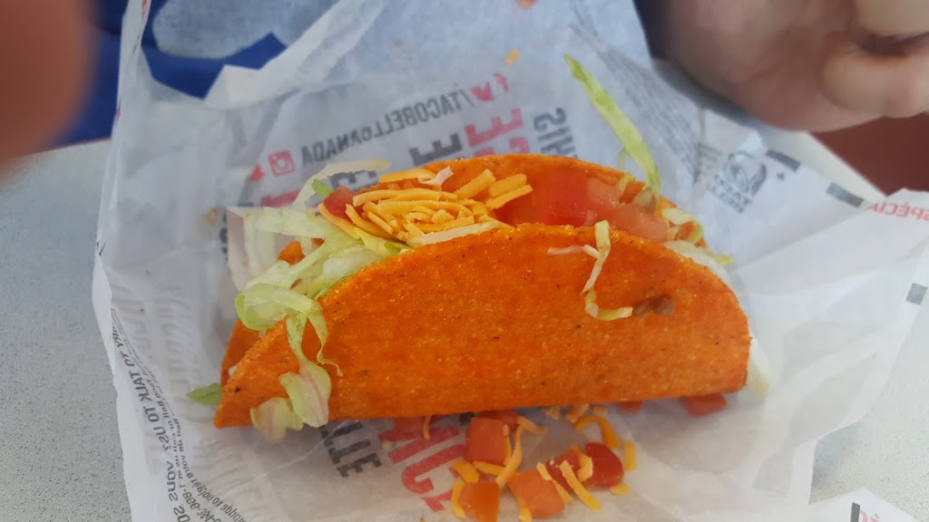 Taco Bell | 1610 The Queensway, Etobicoke, ON M8Z 1V1, Canada | Phone: (416) 255-1917