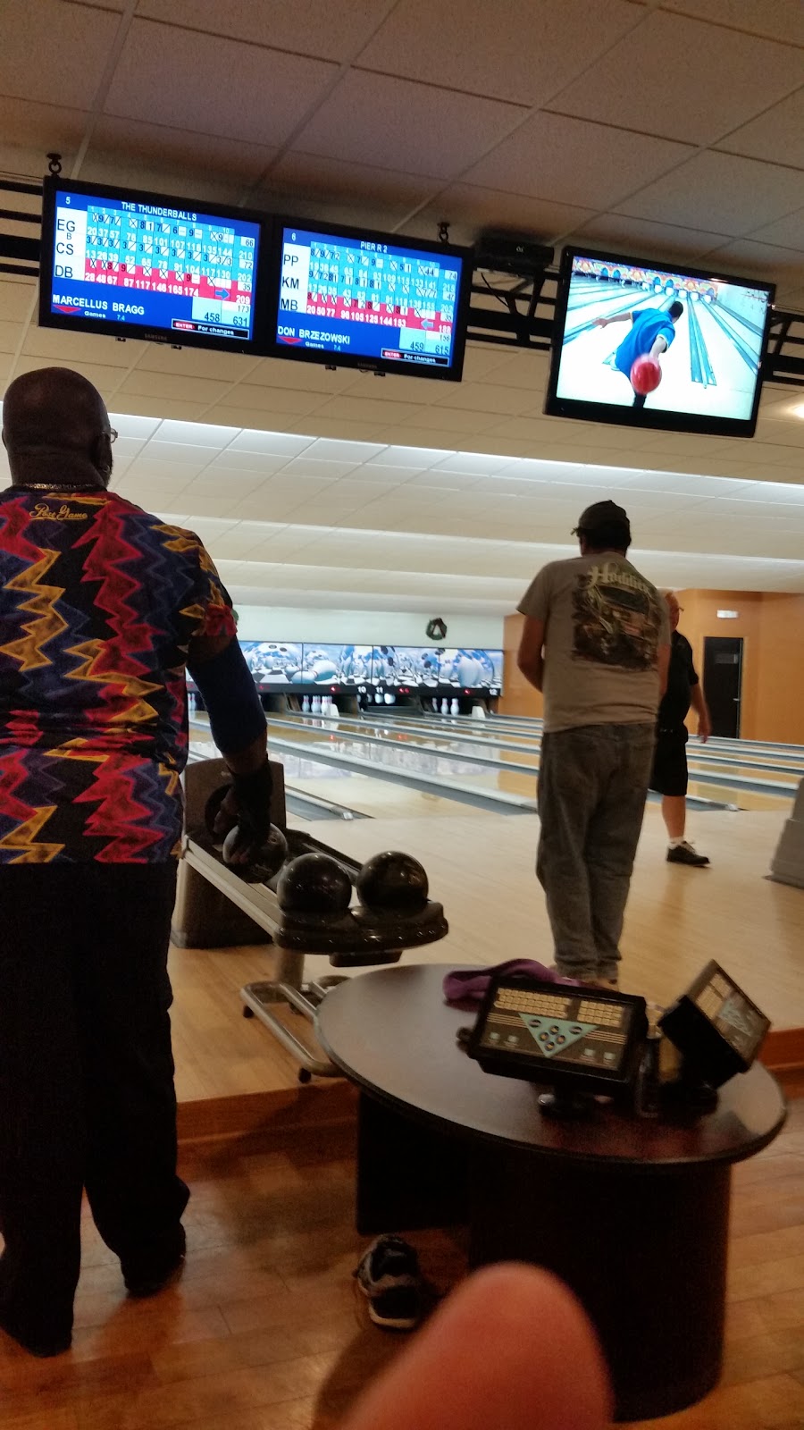 Spare Time Bowling Center | 2850 William St, Cheektowaga, NY 14227, USA | Phone: (716) 893-8930