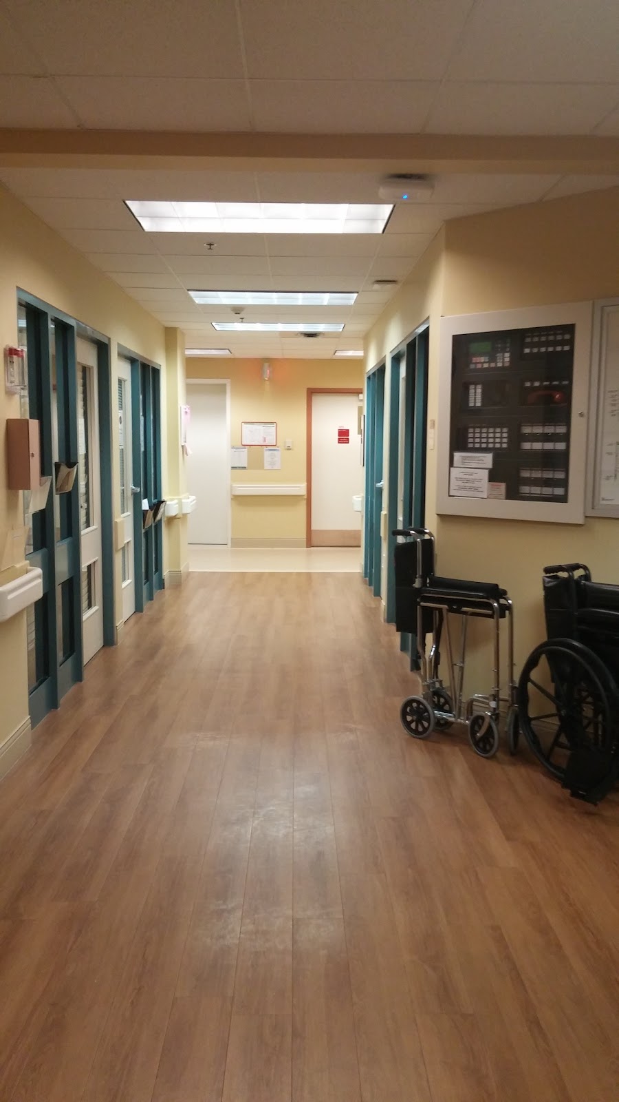 Renfrew Care Centre | 1880 Renfrew St, Vancouver, BC V5M 3H9, Canada | Phone: (604) 255-7723