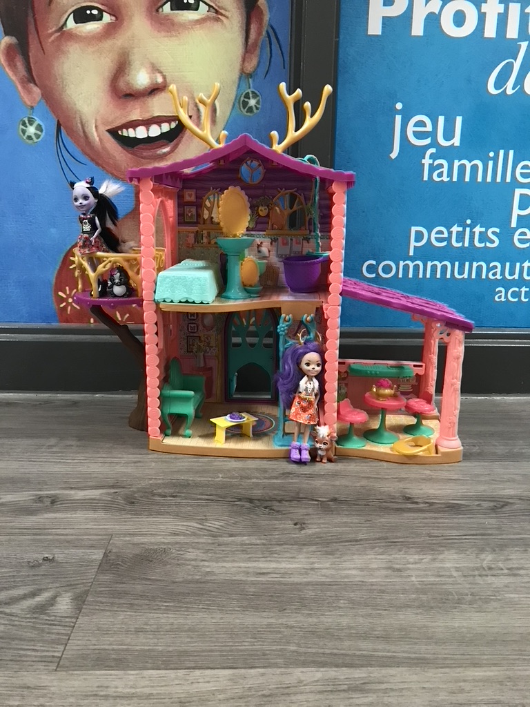 La boîte à jeux dÉlaine, La joujouthèque de LAssomption | 379 Rue Dorval, LAssomption, QC J5W 1A1, Canada | Phone: (438) 376-6577