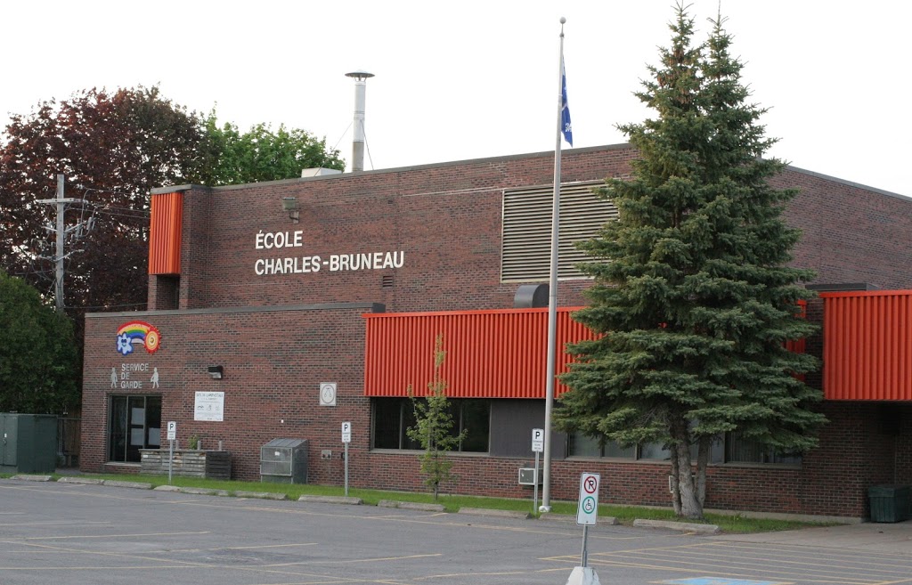 Charles-Bruneau Elementary School | 3010 Boulevard Napoléon, Brossard, QC J4Y 2A3, Canada | Phone: (450) 676-9285