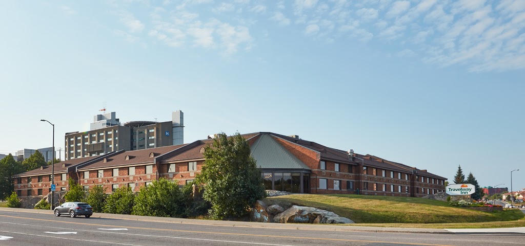 Travelway Inn Sudbury | 1200 Paris St, Sudbury, ON P3E 5V4, Canada | Phone: (800) 461-4883