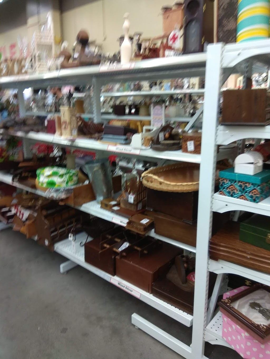 Value Village | 645 Kingston Rd, Pickering, ON L1V 3N7, Canada | Phone: (905) 420-1445