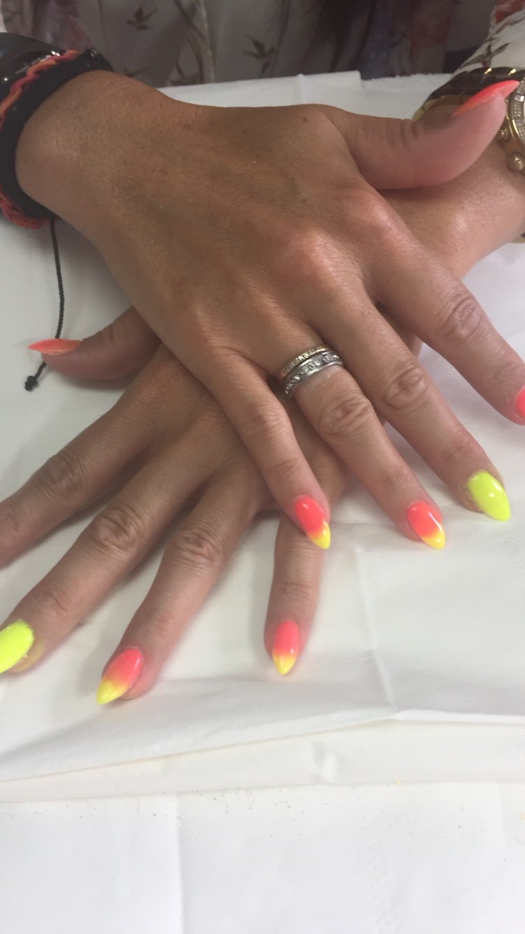 Pose D`Ongles Carole Diotte | 353 Bd Olympique, Pincourt, QC J7W 4B5, Canada | Phone: (514) 646-0998