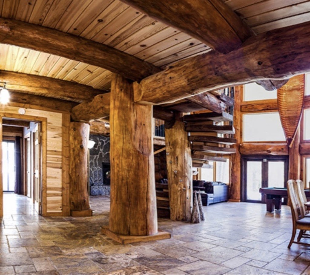 Chalet Le Massif | Chem. des Montfortains, Les Pays-den-Haut, QC J0T 1Y0, Canada | Phone: (438) 871-2544