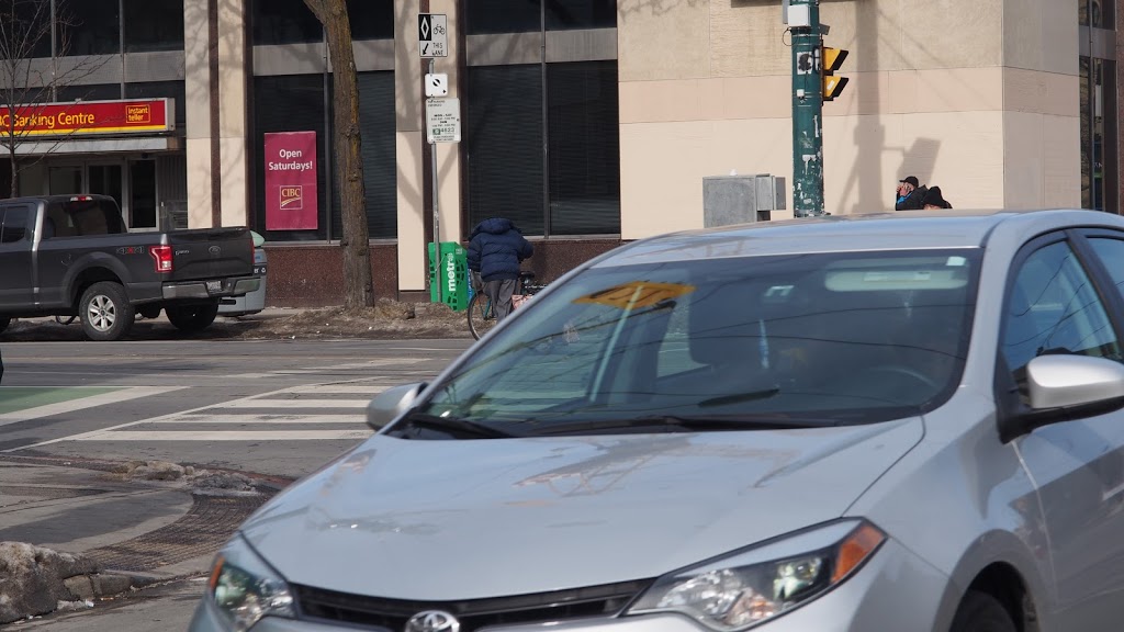 CIBC Branch with ATM | 268 College St, Toronto, ON M5T 1S1, Canada | Phone: (416) 861-3730