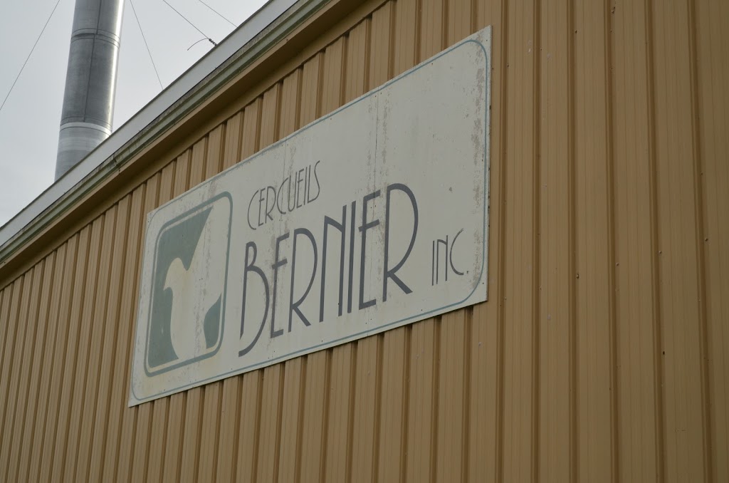 Cercueils Bernier Inc | 110 Rue Bernier, Saint-Édouard-de-Lotbinière, QC G0S 1Y0, Canada | Phone: (418) 796-2232