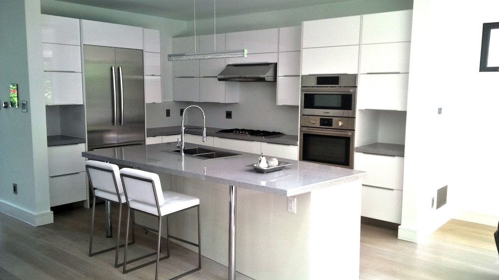 CCM Kitchens inc. | 27 York Pl, Cambridge, ON N1R 3P6, Canada | Phone: (519) 653-5252