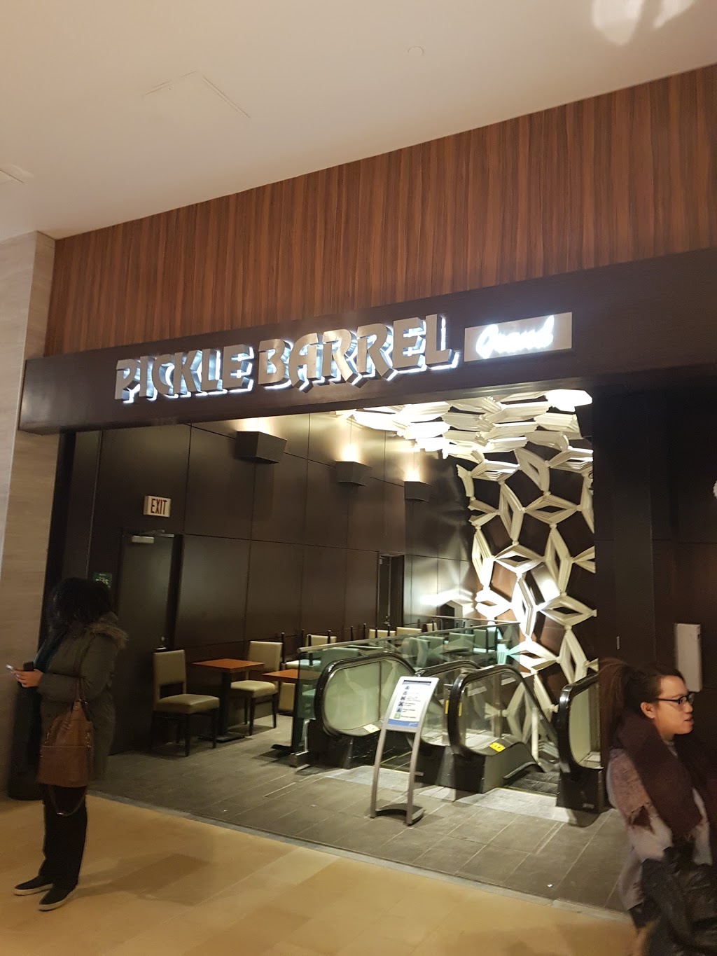 The Pickle Barrel | 1 Yorkdale Rd, North York, ON M6A 2T9, Canada | Phone: (416) 785-8881
