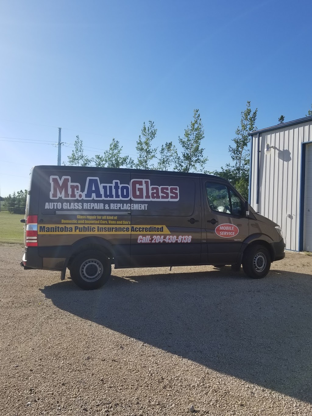 Mr Auto Glass Inc. | 19 Watt St Unit # 1, Winnipeg, MB R2L 1R5, Canada | Phone: (204) 430-8138