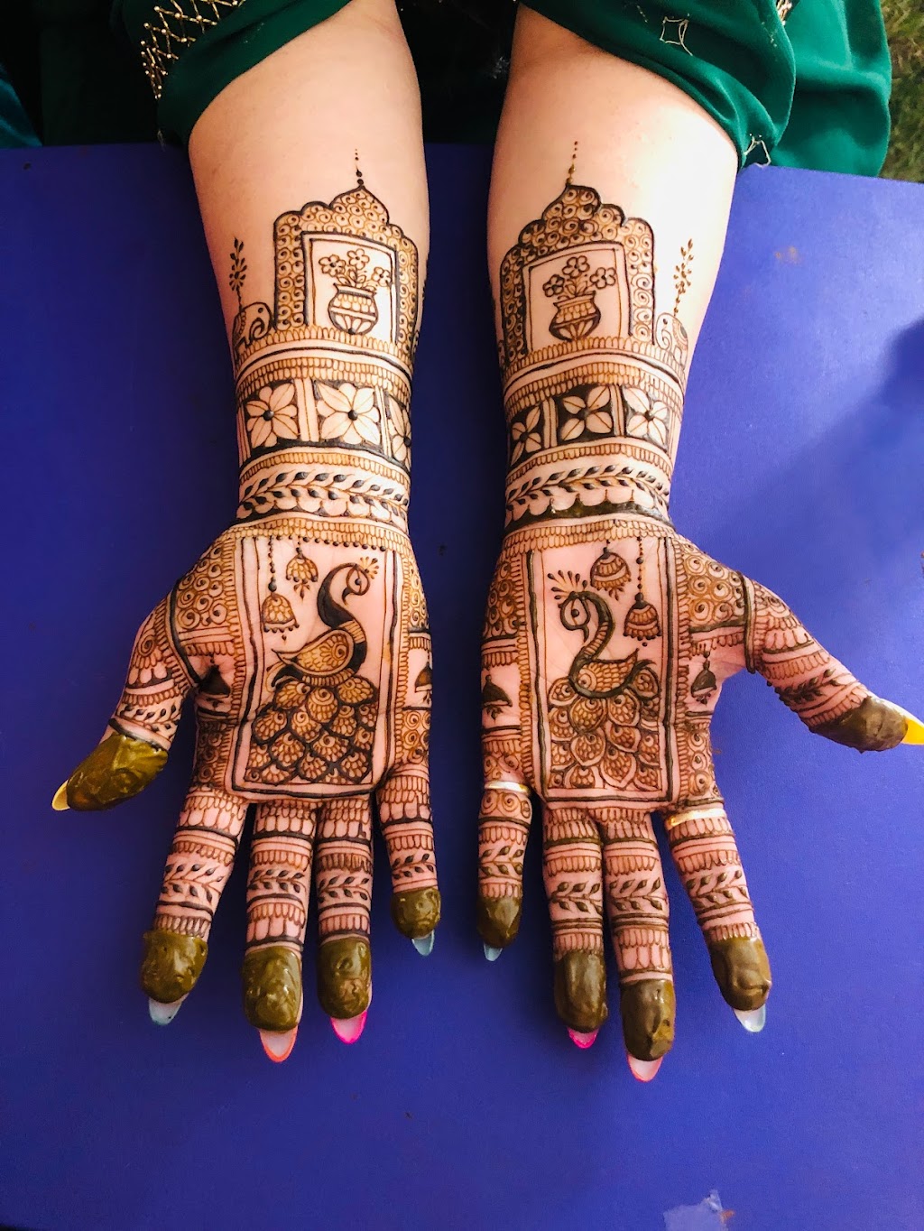 Pretty Heena Designs | 26 Coppermill Dr, Brampton, ON L7A 1N4, Canada | Phone: (647) 545-6584