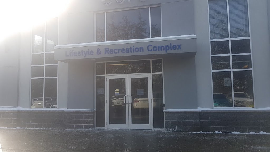 Core Lifestyle & Recreation Complex | 401 New Dundee Rd, Kitchener, ON N2P 2N7, Canada | Phone: (519) 896-7070