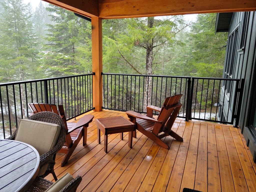 Dads Weatherdek - Vinyl Decking & Aluminum Railings | 6434 Diana Pl, Duncan, BC V9L 5V1, Canada | Phone: (250) 710-1210