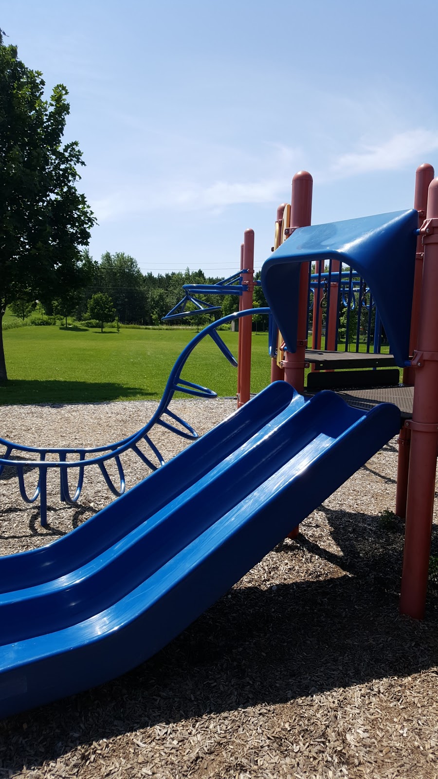 Princess of Wales Park | 6 Alder St, Orangeville, ON L9W 5A3, Canada | Phone: (519) 940-9092