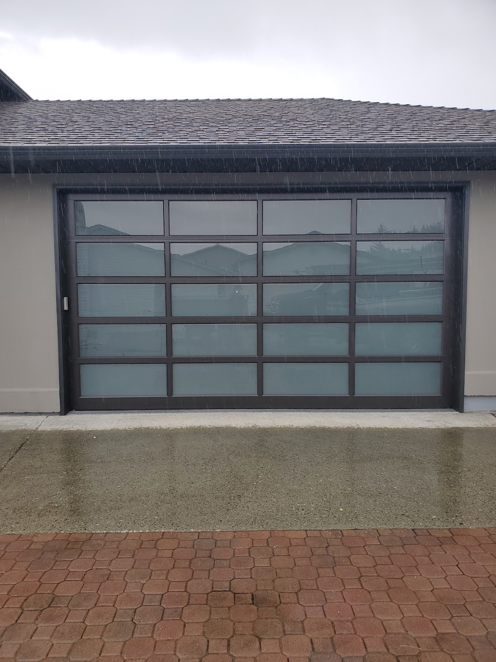 Garage Door Mechanix Ltd | 5343 Arbour Ln, Nanaimo, BC V9T 6E5, Canada | Phone: (250) 714-8457